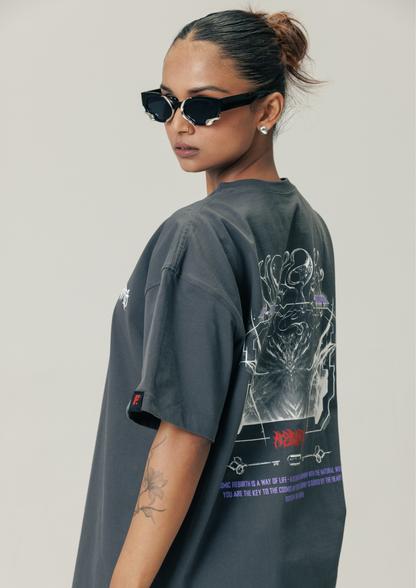 RE BIRTH TEE